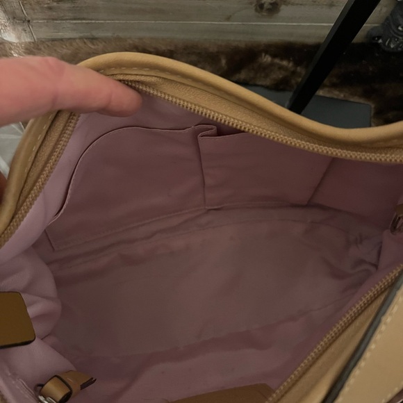 Coach Vintage Hobo - Picture 10 of 11